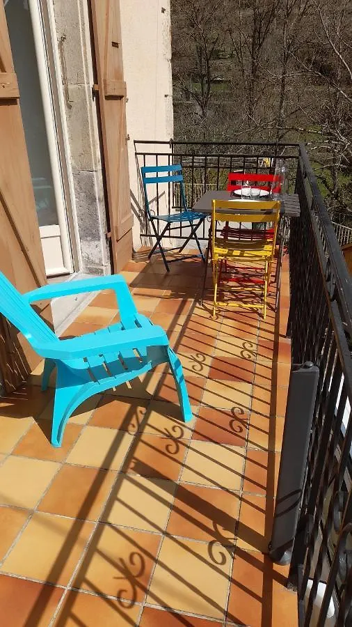 Aux Doux Refuges De La Muse Studio Montjaux Apartment