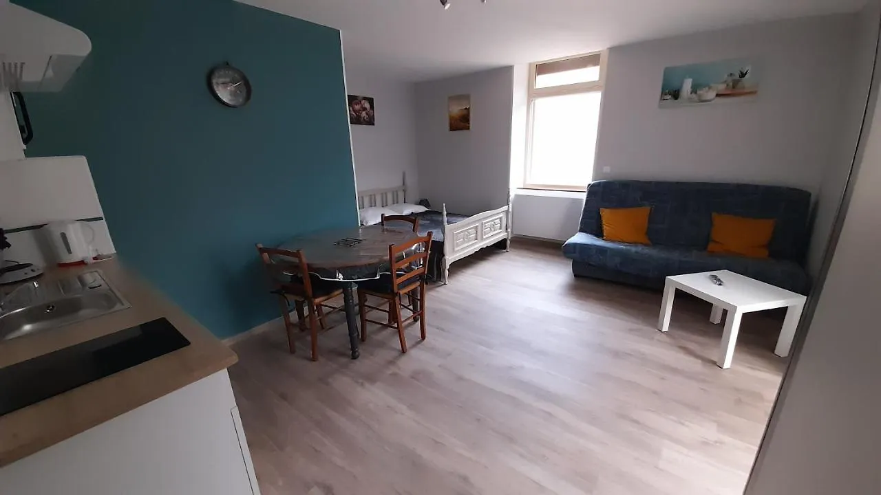Aux Doux Refuges De La Muse Studio Montjaux Apartment